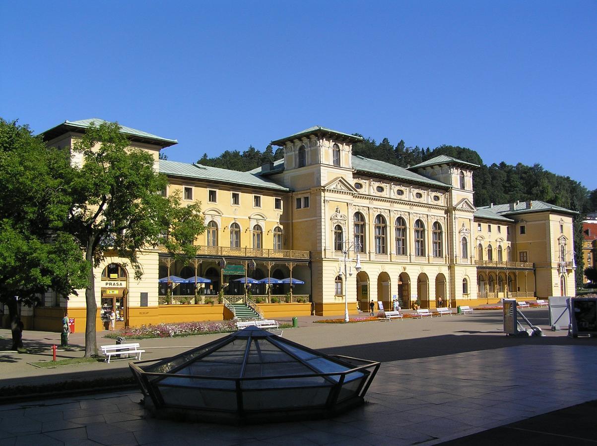Stary Dom Zdrojowy Hotel Krynica Zdroj Exterior photo